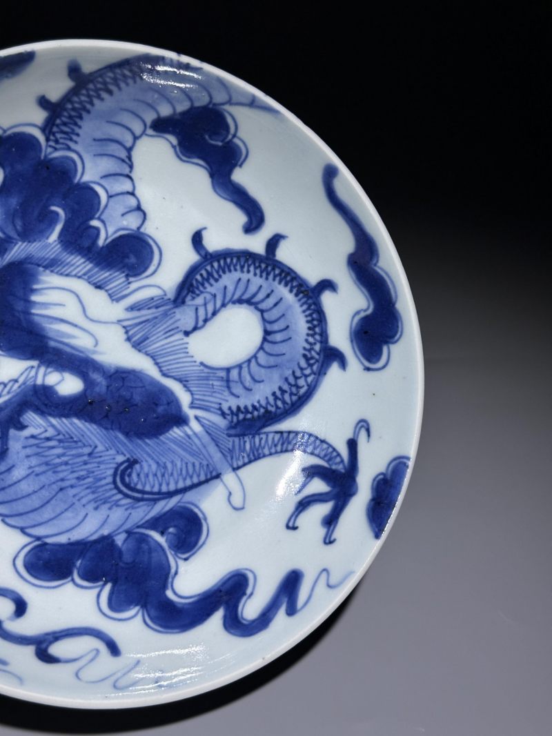    清乾隆 青花过墙龙纹盘 - 图4