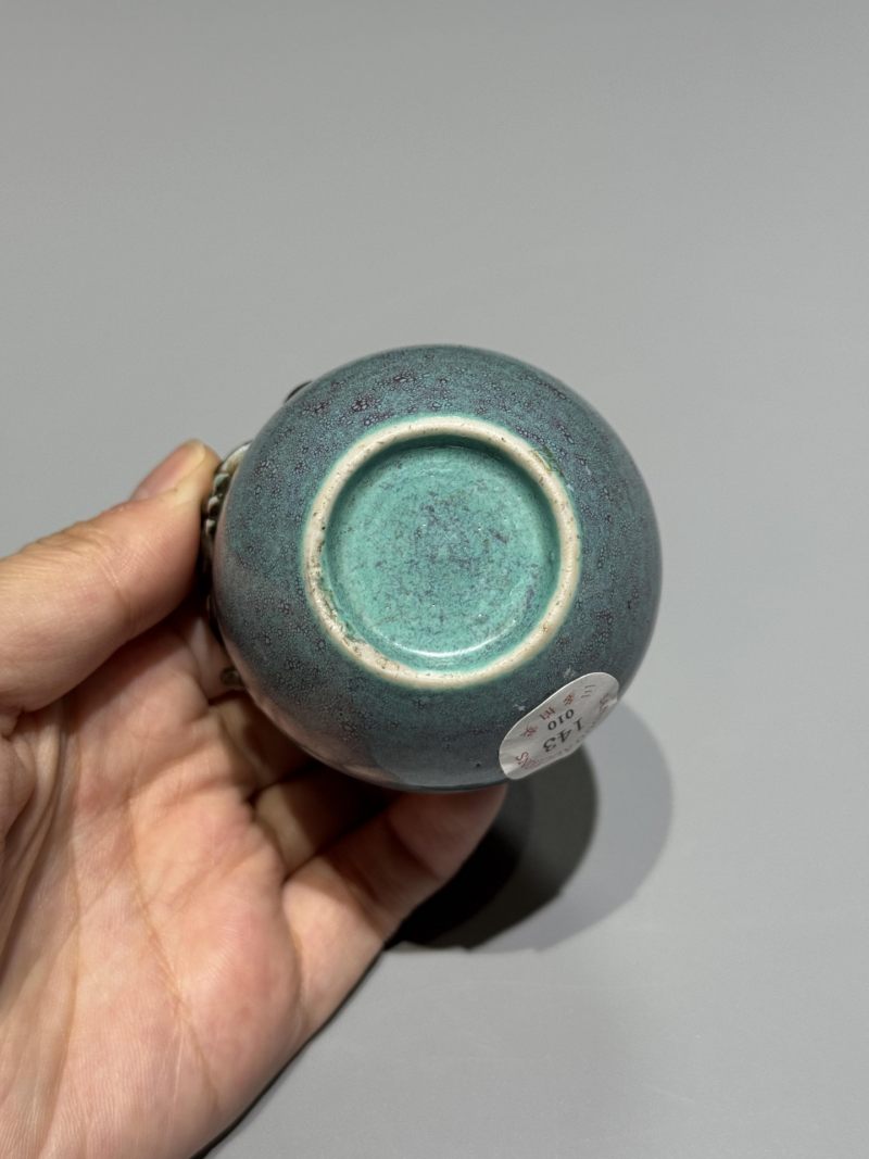    清中期 炉钧釉水盂 配木盒 - 图7
