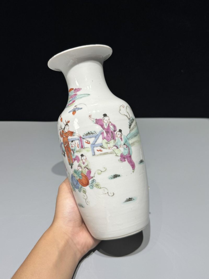    清同治 粉彩婴戏纹瓶 - 图2
