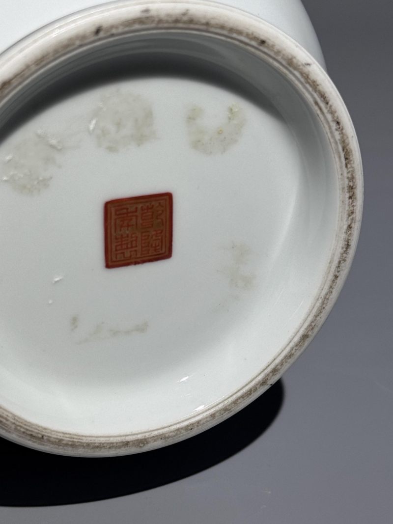   周湘甫风格 墨彩描金无双谱灯笼瓶 - 图8