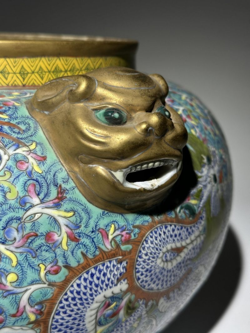    叶冬青风格 粉彩花卉龙纹狮耳罐 - 图15