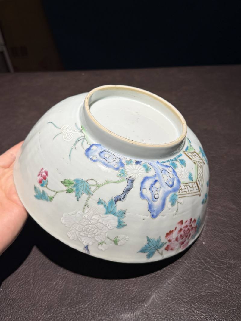 清乾隆 粉彩庭院花卉大碗 - 图9