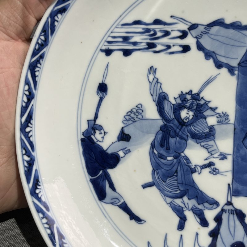 清康熙青花人物故事盘 - 图6