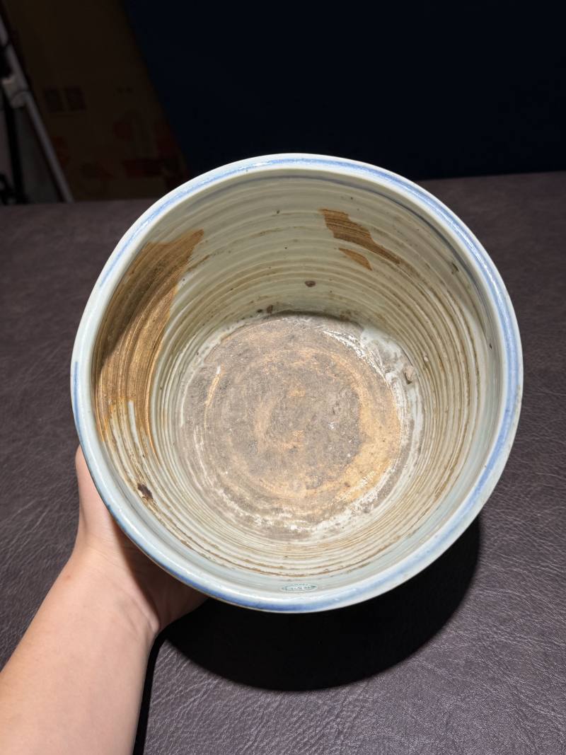明成化 青花人物三足炉 - 图6
