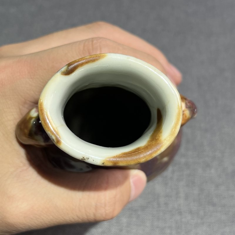 清乾隆窑变釉鸠耳瓶 - 图8