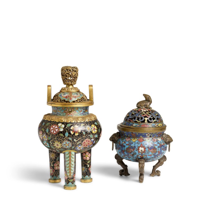 十七世紀 掐絲琺琅小薰爐 | TWO CLOISONNÉ ENAMEL INCENSE BURNERS AND COVERS - 图1