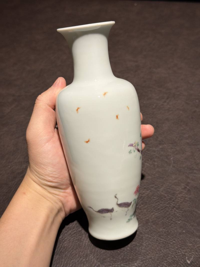 清 粉彩松鼠葡萄纹瓶 - 图8