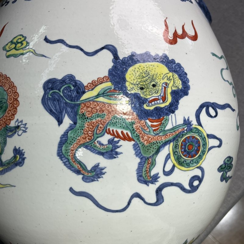 清斗彩瑞兽纹象耳尊 - 图5