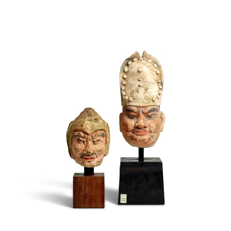 唐 加彩陶官人首及武士首各一 | PAINTED POTTERY HEADS AN OFFICIAL AND A SOLDIER - 图1