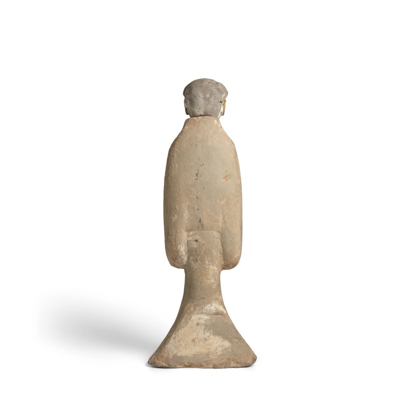 漢 加彩灰陶仕女立像 | A LARGE PAINTED GRAY POTTERY FIGURE OF A LADY - 图8