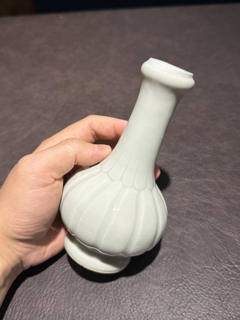 清 青釉瓜棱瓶 - 图4