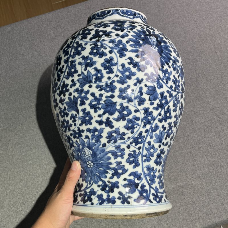 清康熙青花花卉将军罐 - 图4