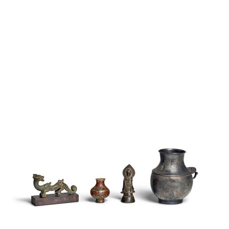 東周 青銅龍形柄 | A GROUP OF FOUR METALWORKS - 图3