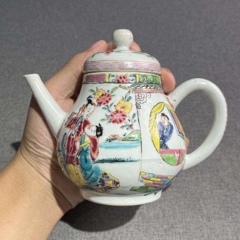清雍正粉彩西厢记梨形壶 - 图4