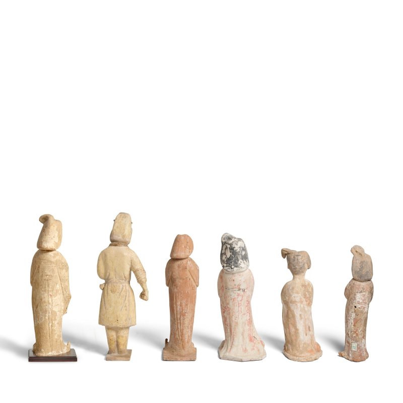 唐 立陶俑一組六件 | A GROUP OF SIX PAINTED POTTERY FIGURES - 图2