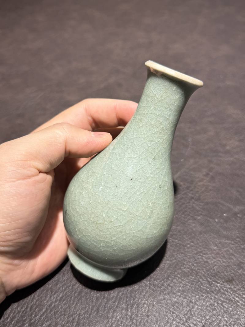清乾隆 郎绿釉胆瓶 - 图5