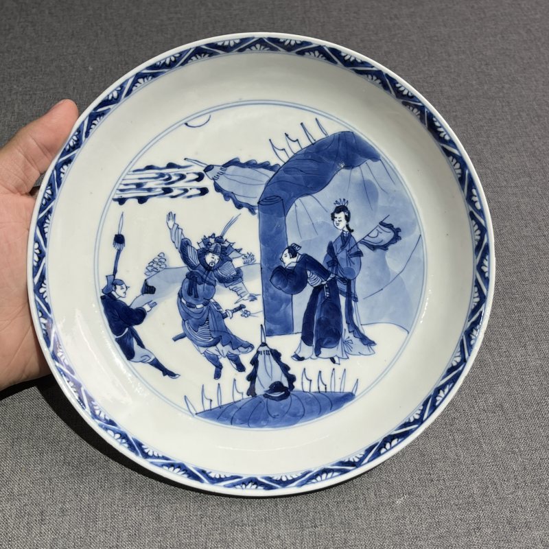 清康熙青花人物故事盘 - 图4