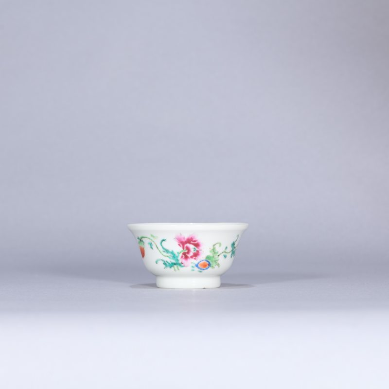 清雍正 粉彩折枝花卉纹茶圆 - 图1