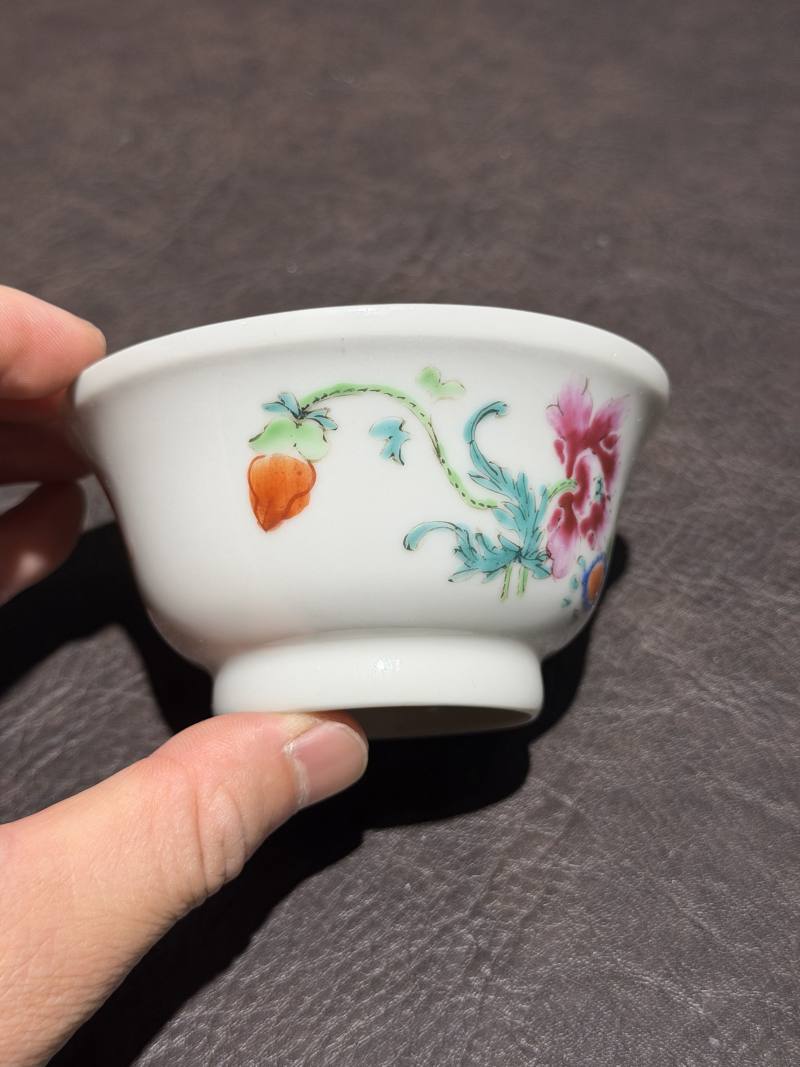 清雍正 粉彩折枝花卉纹茶圆 - 图3