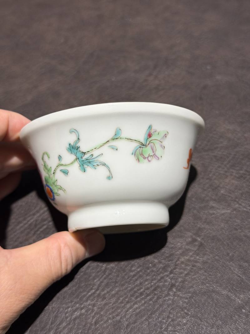 清雍正 粉彩折枝花卉纹茶圆 - 图4