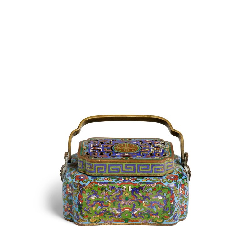 十八世紀 掐絲琺琅纏枝蓮紋手爐 | A CLOISONNÉ ENAMEL 'LOTUS' HANDWARMER - 图10