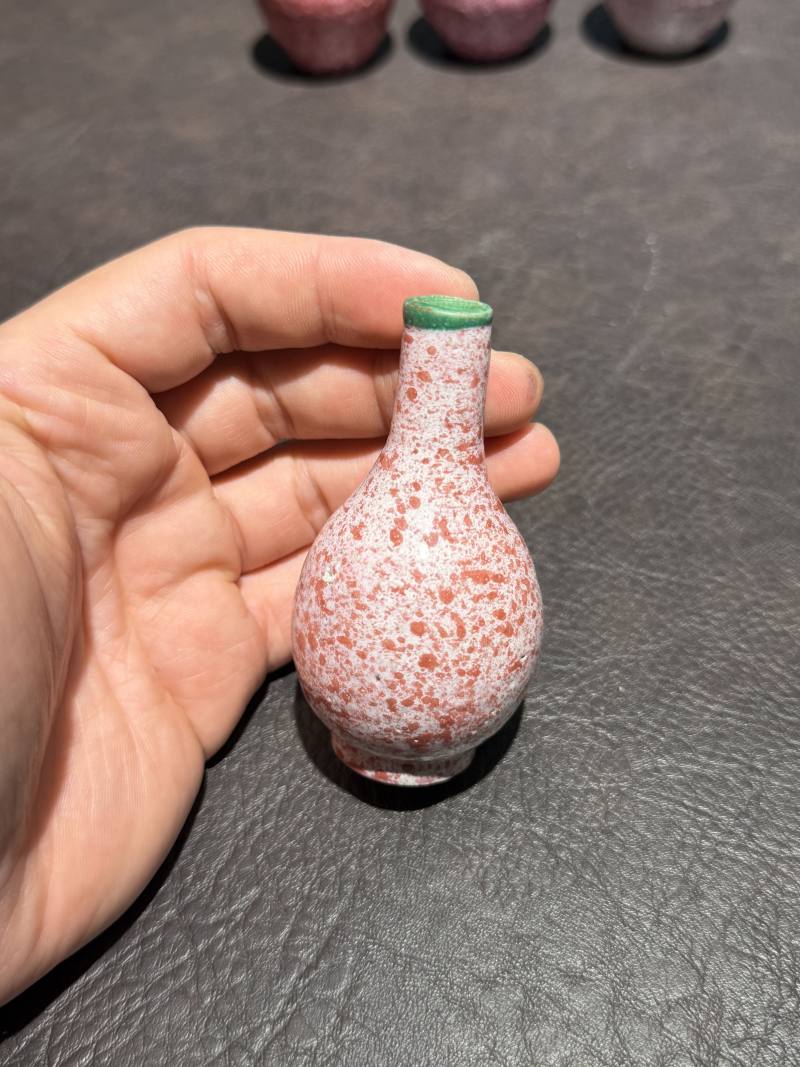 清乾隆 吹红釉小瓶（一组4件） - 图4