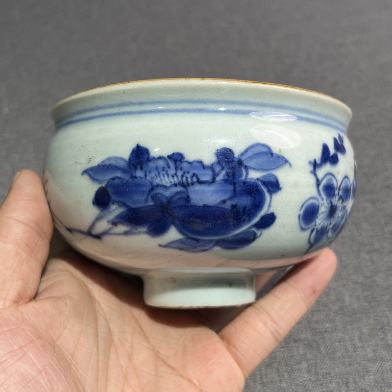 明末清初青花折枝花卉净水碗 - 图5