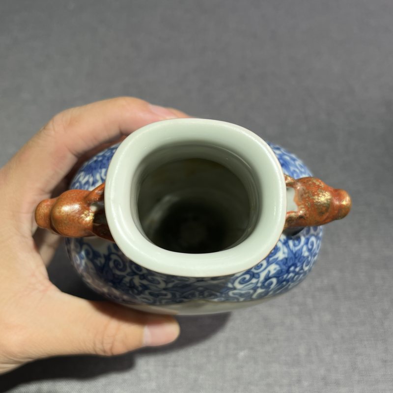 民国青花粉彩婴戏兽耳瓶一对 - 图10