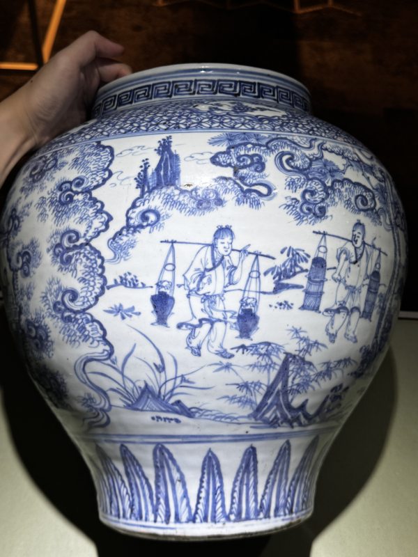 明景泰 青花携琴访友图大罐 - 图10