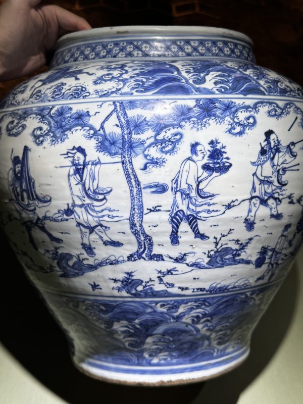明正统 青花“西王母祝寿”、“三清对弈”、“八仙过海”图大罐 - 图5