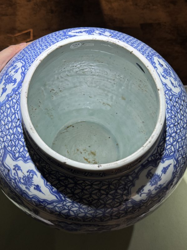 明景泰 青花携琴访友图大罐 - 图18