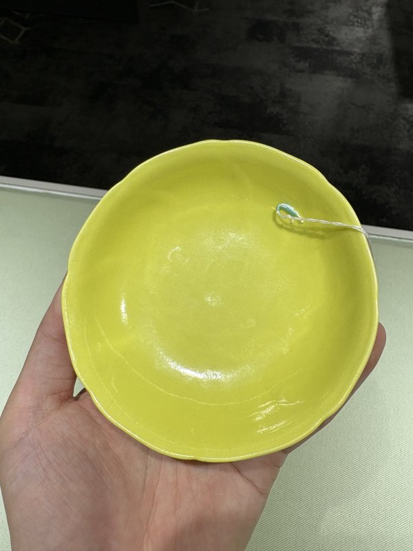 清雍正 柠檬黄釉花口碟 - 图4