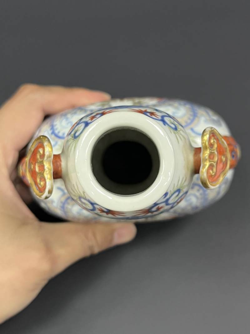 清中期 青花加彩螭龙捧寿图如意耳葫芦扁瓶 - 图5
