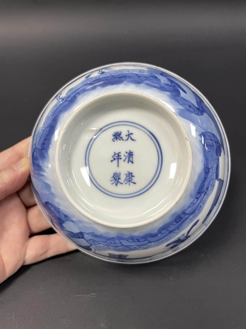 清康熙 青花西厢记人物故事图碗 - 图12