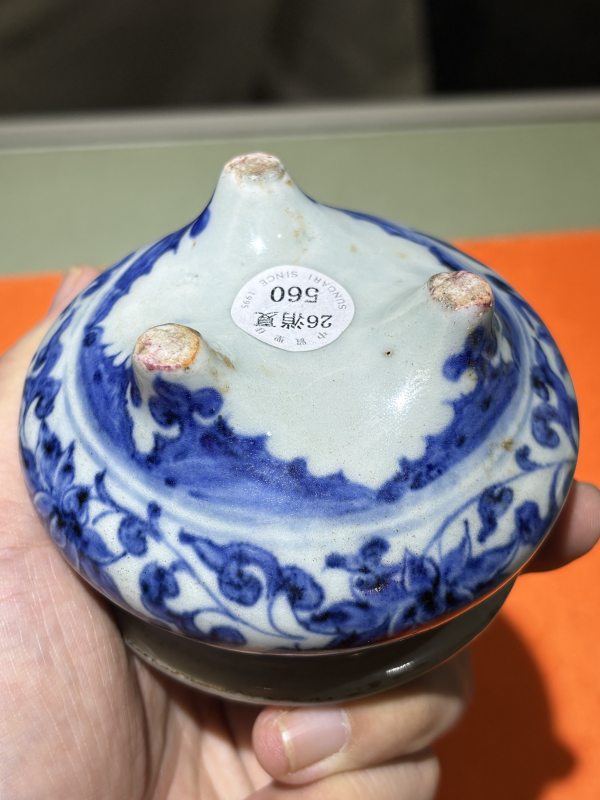 元 青花缠枝莲纹鬲式炉 - 图3