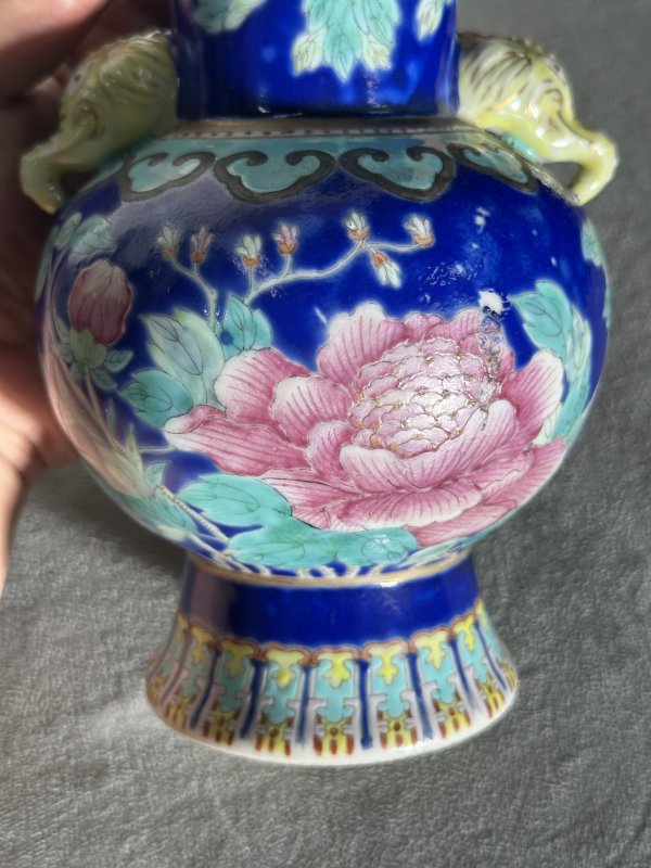 清光绪 蓝地粉彩喜鹊登梅象耳尊 - 图6