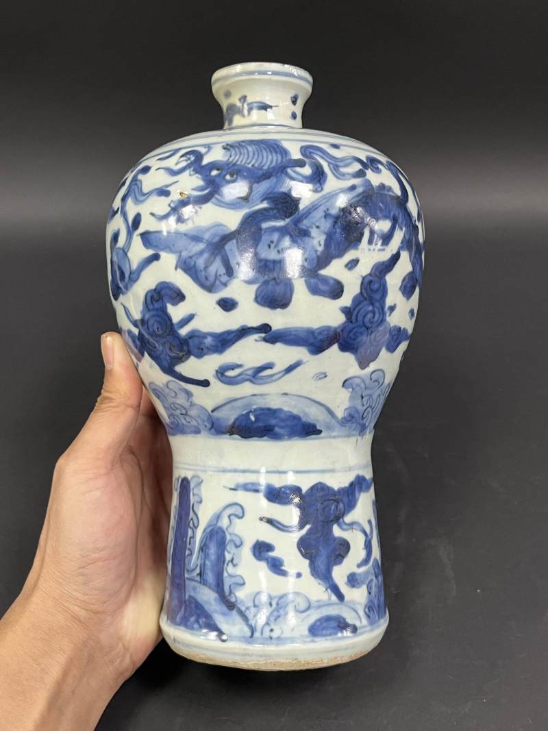 明晚期 青花应龙纹带盖梅瓶 - 图3