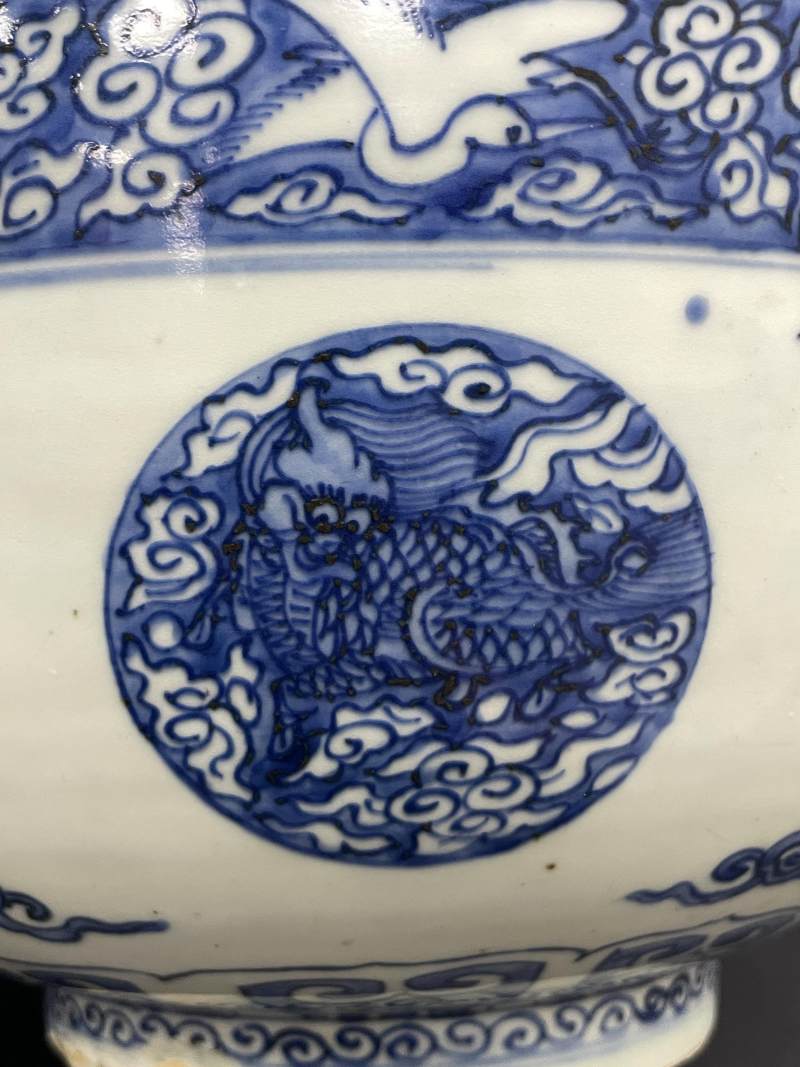 明晚期 青花内松鹿延年图外麒麟纹大碗 - 图10
