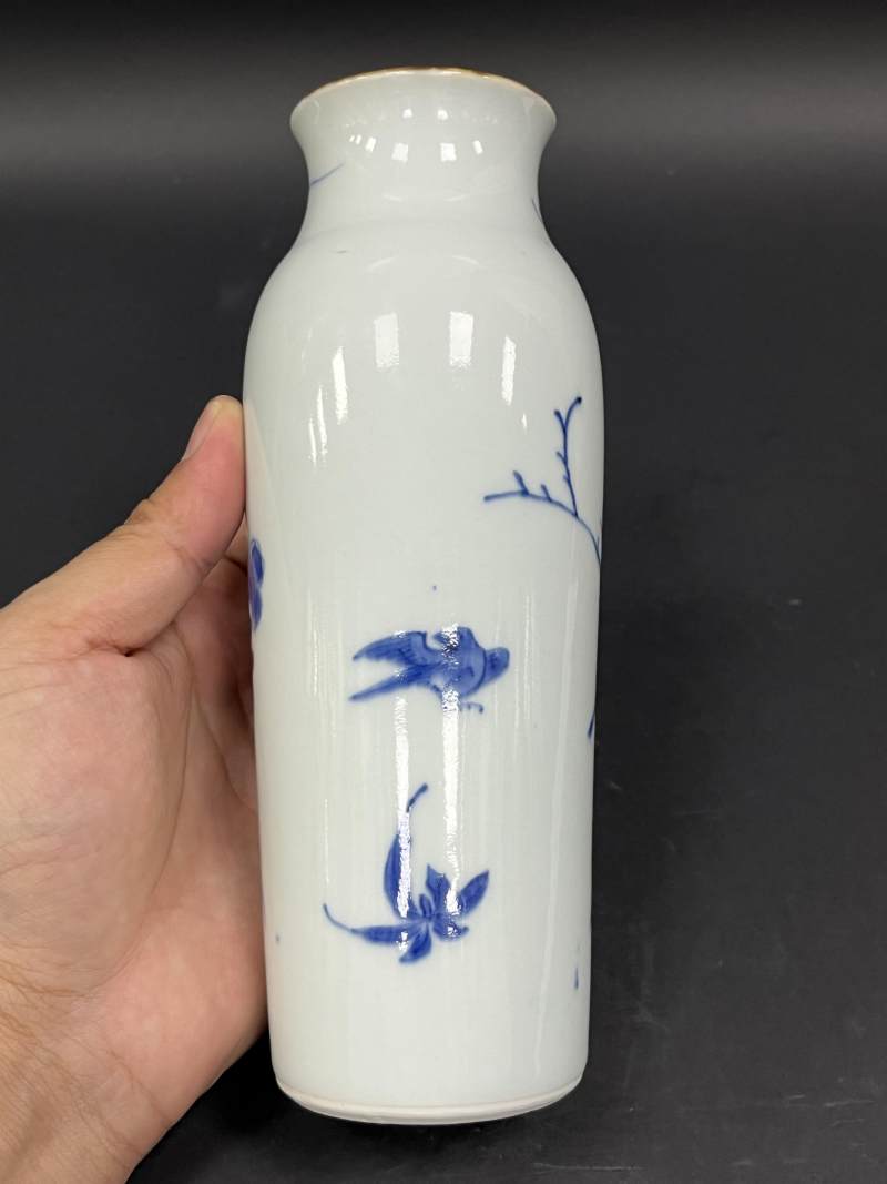 明崇祯 青花花鸟纹小筒瓶 - 图5