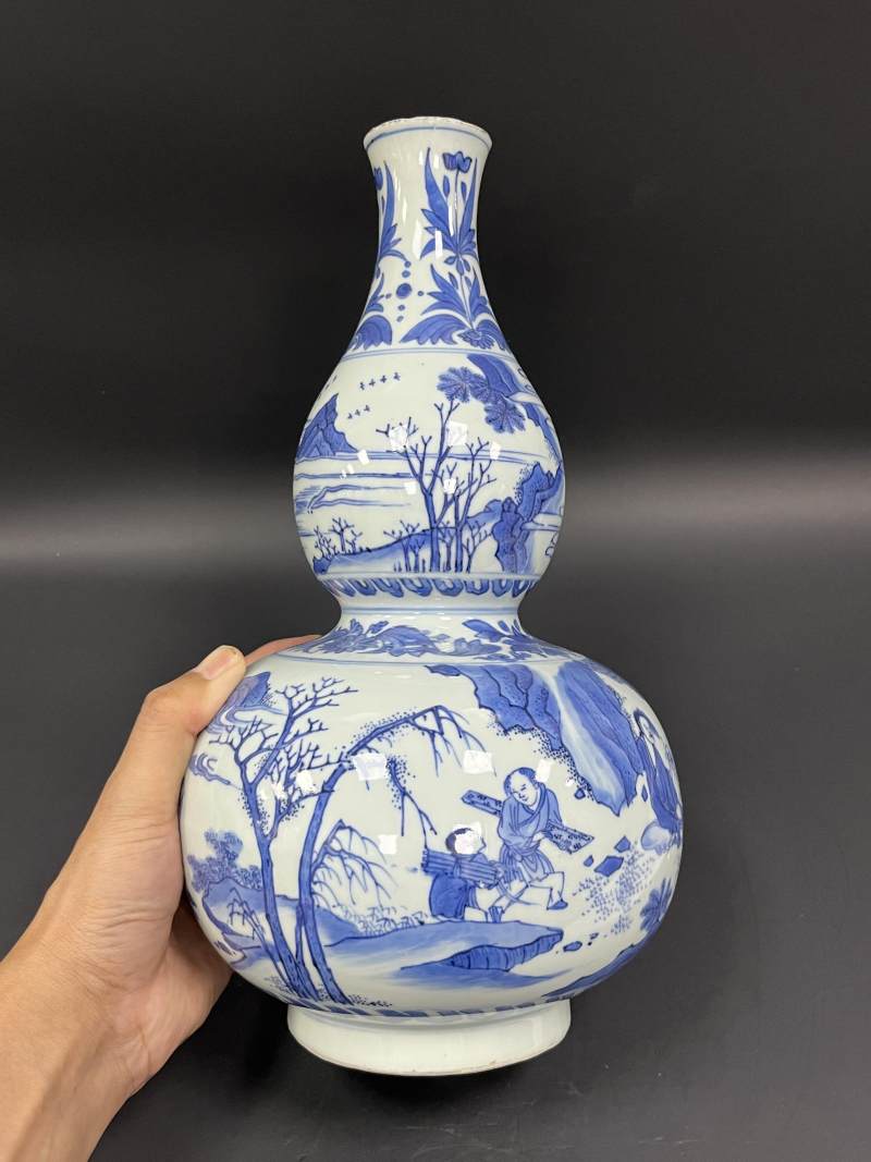 明崇祯 青花对酒当歌、高士饮享图葫芦瓶 - 图6