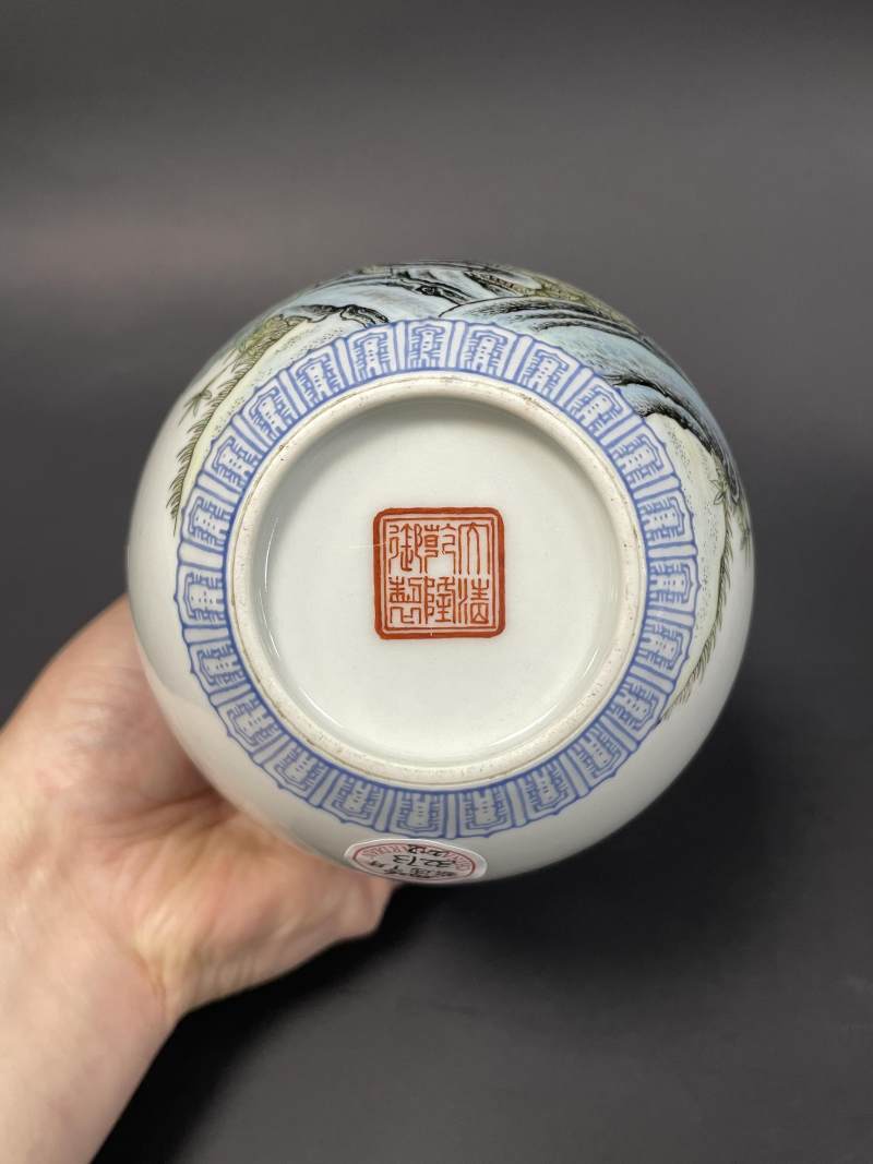 民国 仿珐琅彩孔雀诗文瓶一对 - 图24