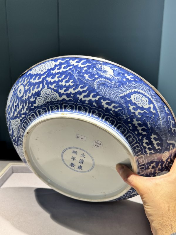清康熙 青花留白云龙赶珠纹大盘 - 图17