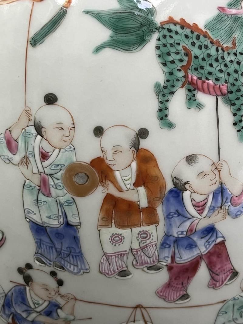 清道光 粉彩百子婴戏图瓶 - 图20