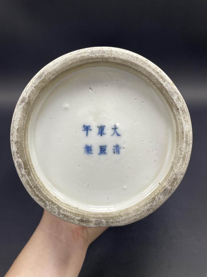 清晚期 五彩八仙庆寿图瓶 - 图9