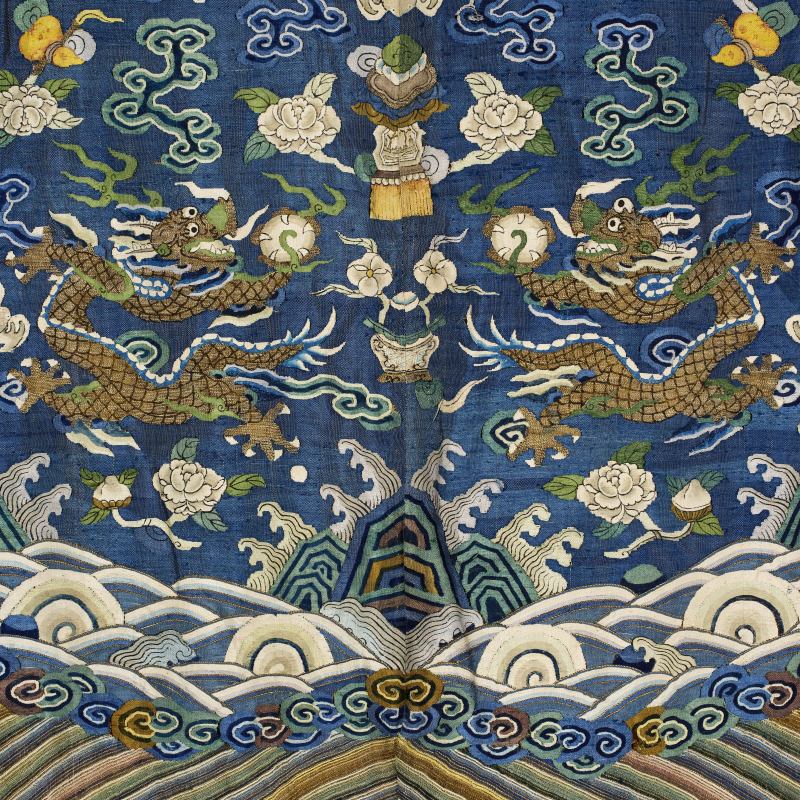 清 蓝地缂丝龙袍 - 图8
