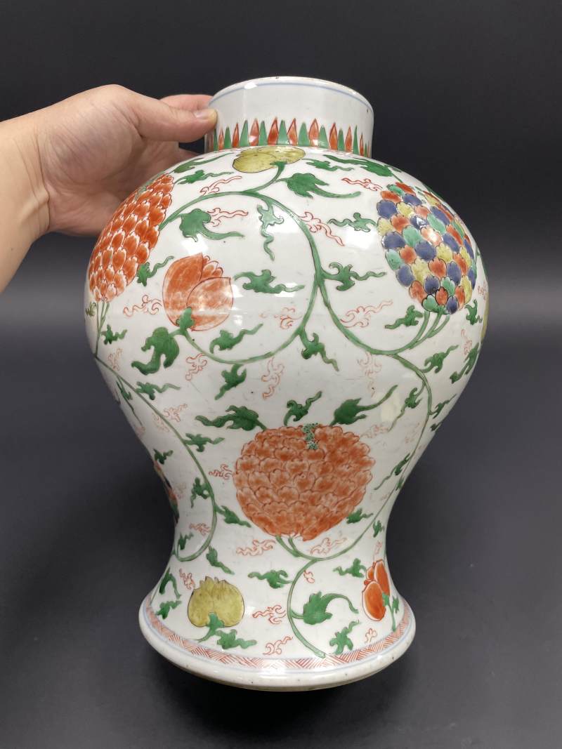 清康熙 五彩缠枝花卉纹将军罐 - 图5