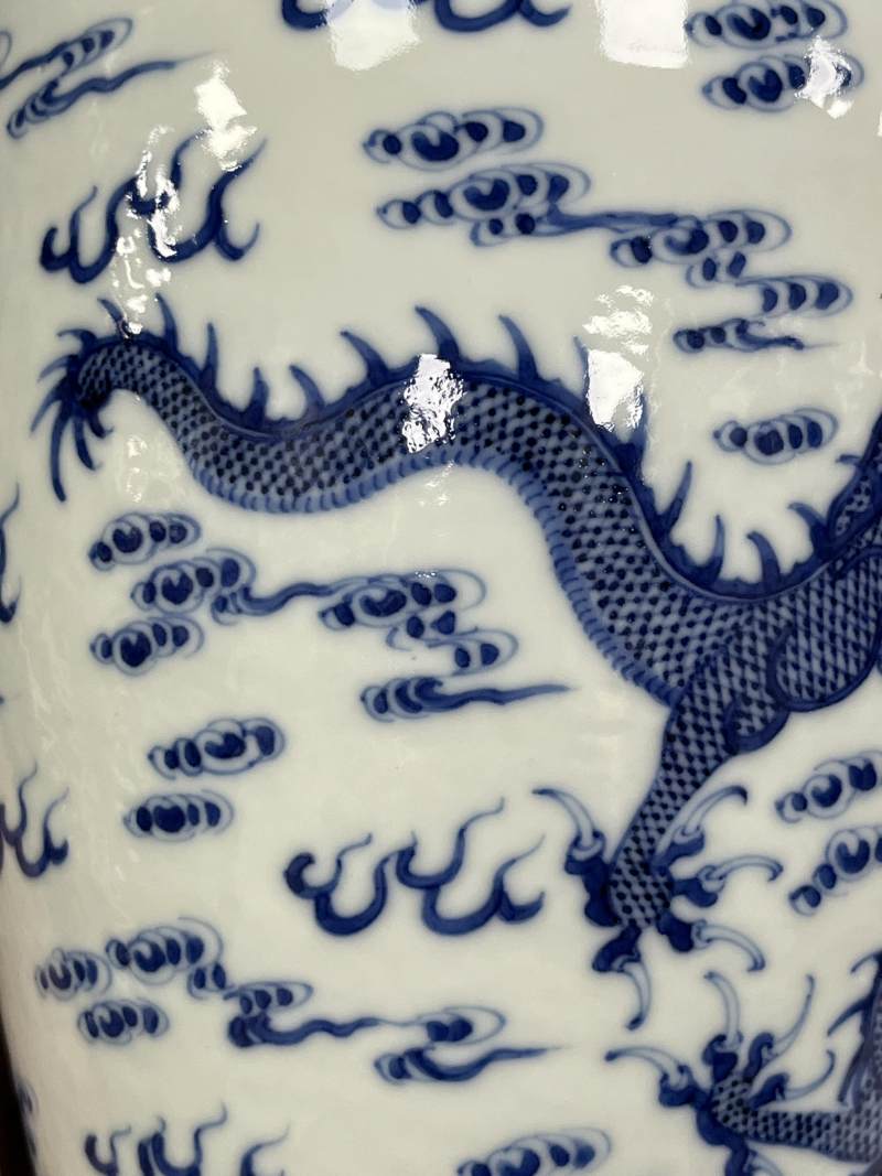 清晚期 青花云龙纹大莱菔瓶 - 图13