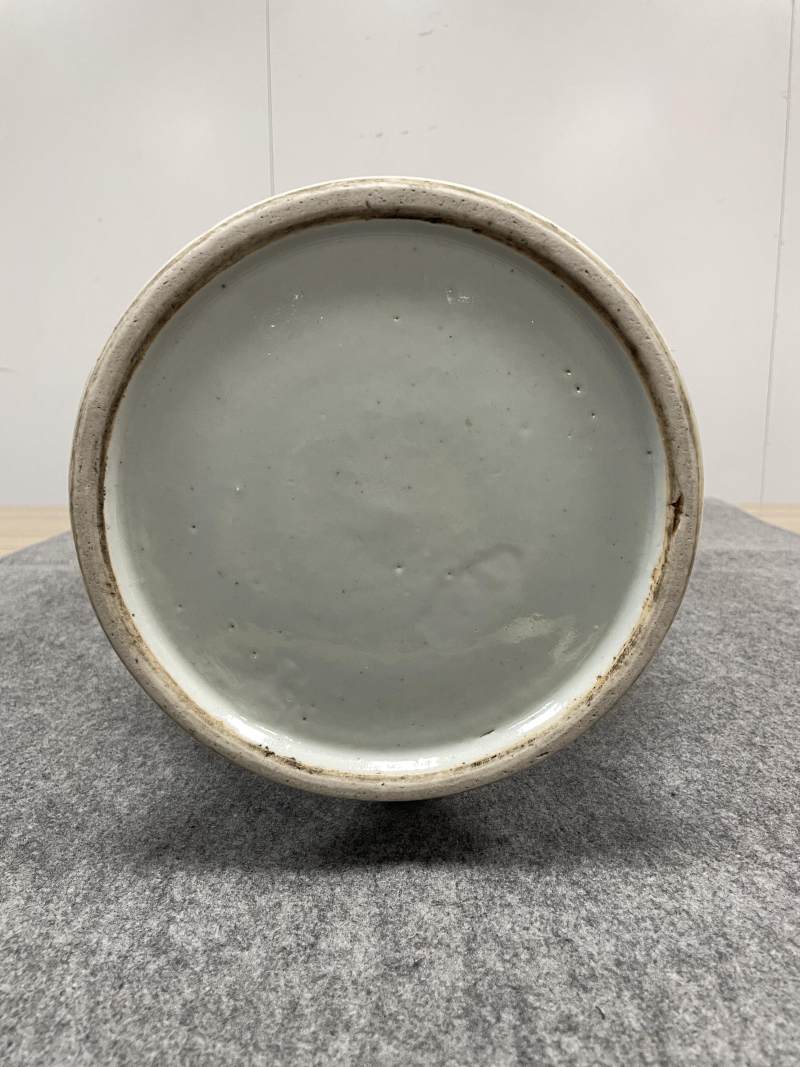 清中期 青花山水人物纹大灯笼瓶一对 - 图21