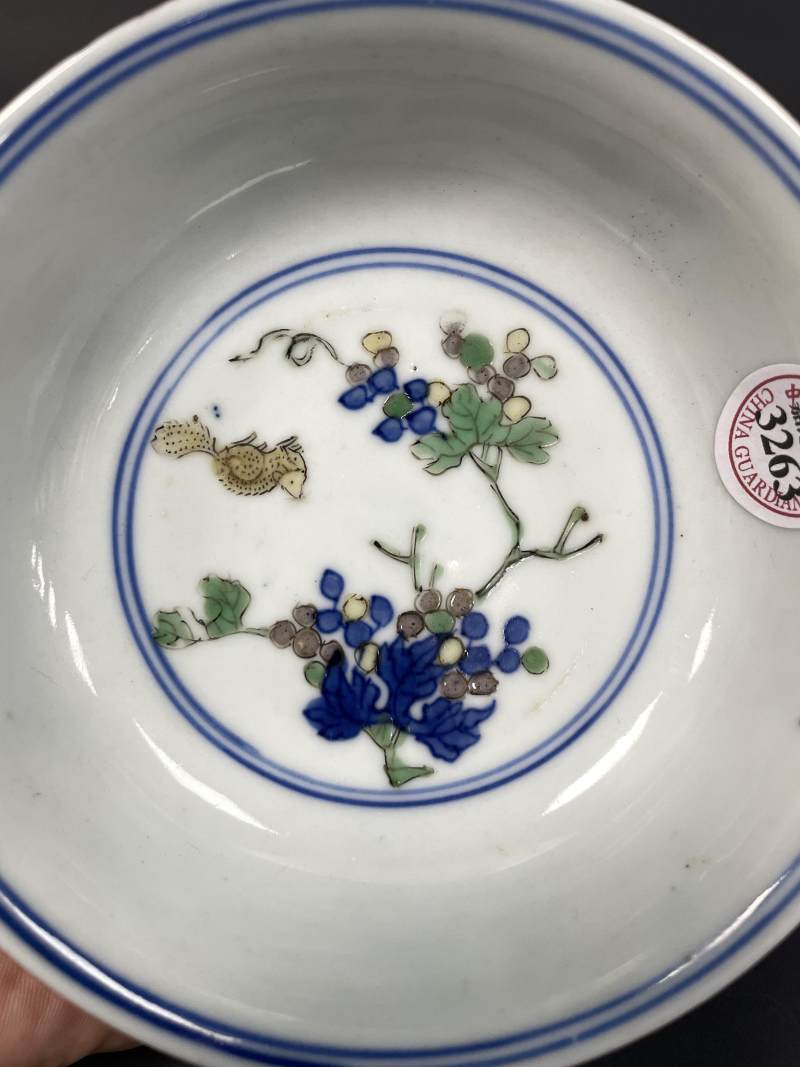清顺治 青花五彩松鼠葡萄纹盘 - 图3