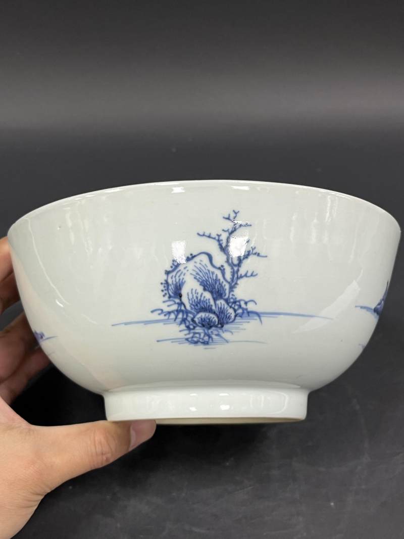 清雍正 青花山水人物纹大碗一对 - 图10